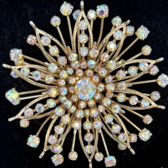 Vintage Jewelry - Vintage MCM silver-tone AB rhinestone starburst brooch 2.5” diameter